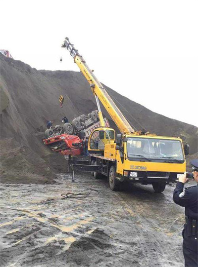 高港区上犹道路救援